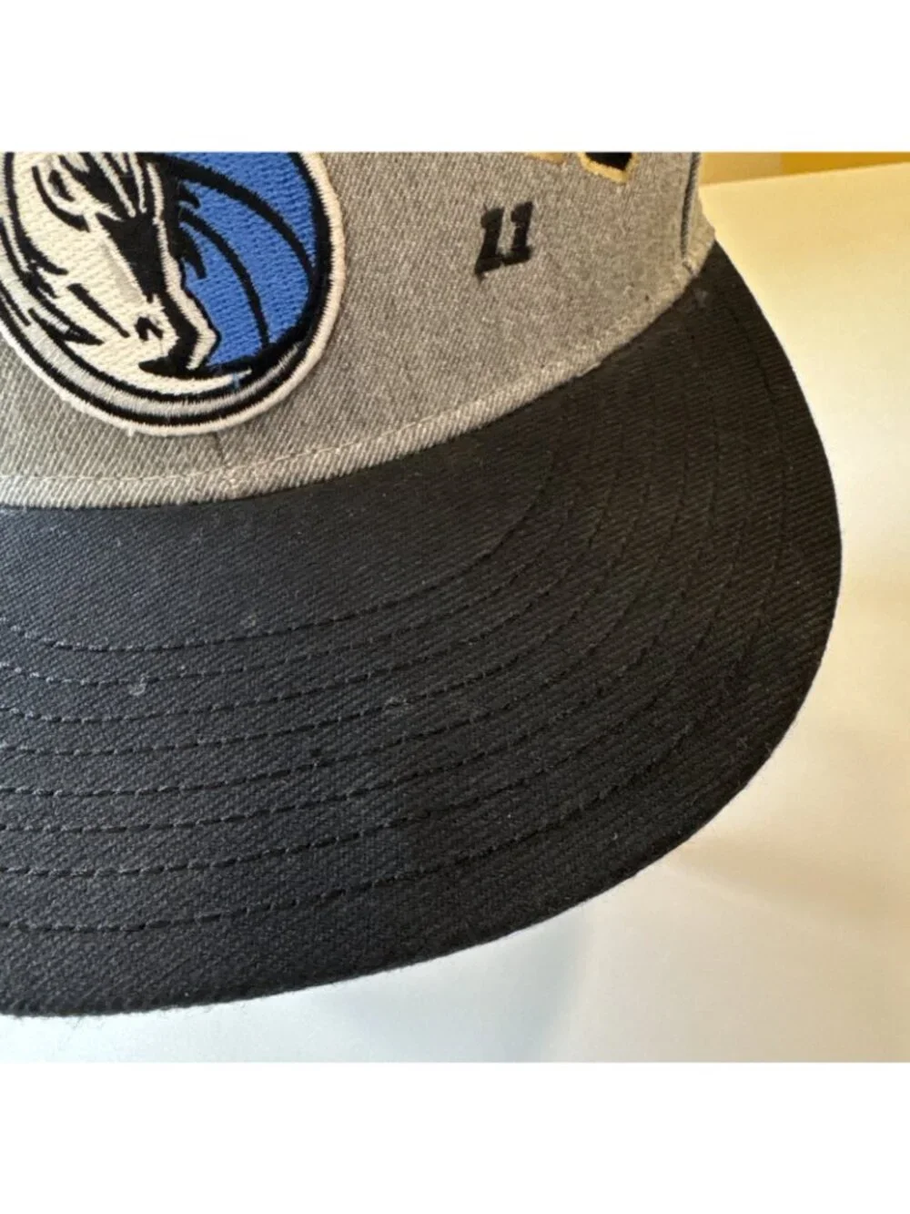 ADIDAS Mavericks 2011 NBA Championship Locker Room Snapback Hat RARE